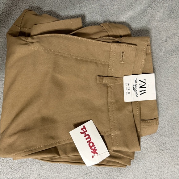 Zara Other - Zara Men’s Chinos in Tan